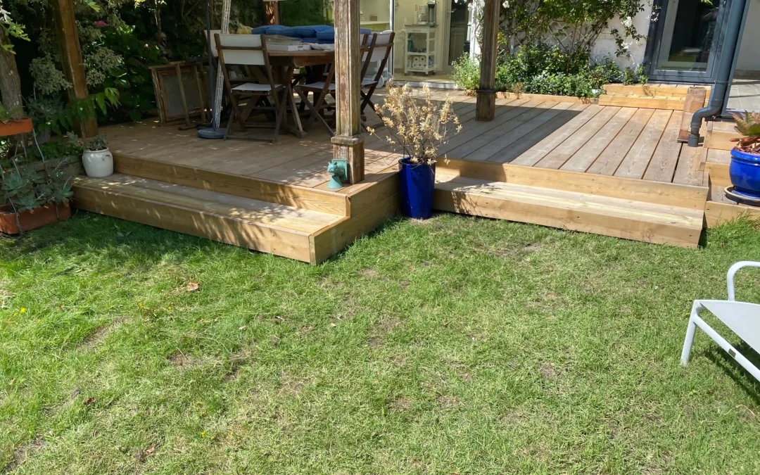 Création d&rsquo;un plancher en pin traité classe IV.